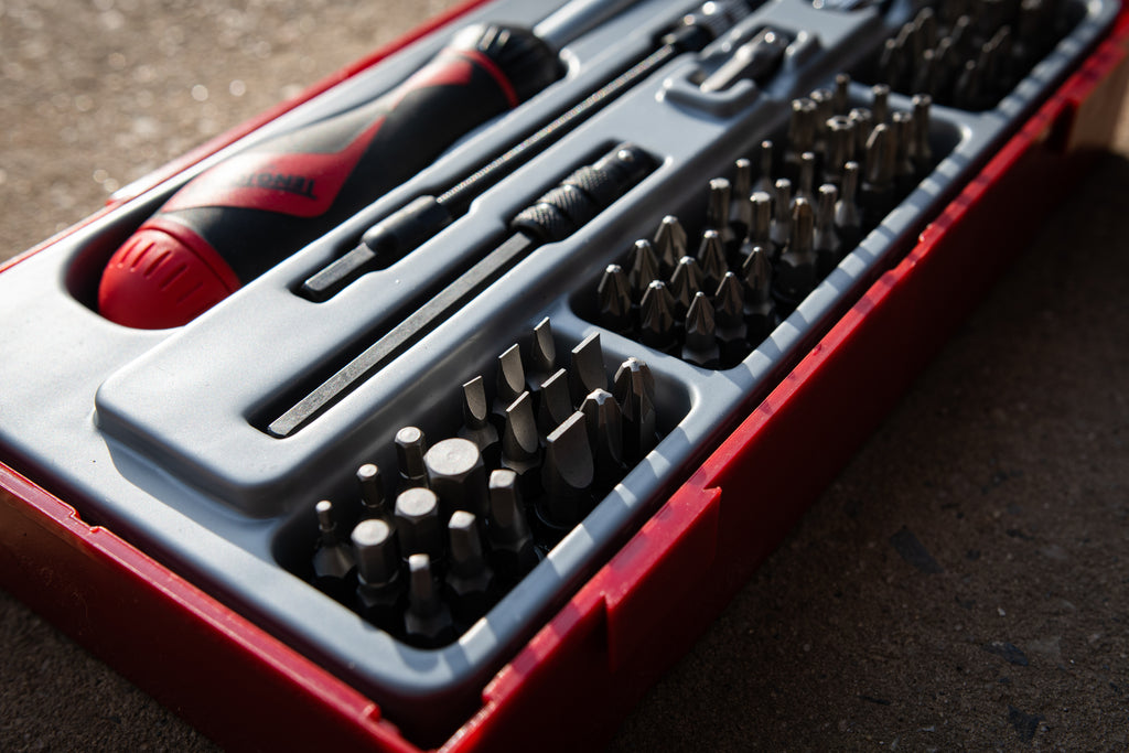 Ratcheting Screwdriver Bit Set TT1 74 Pieces