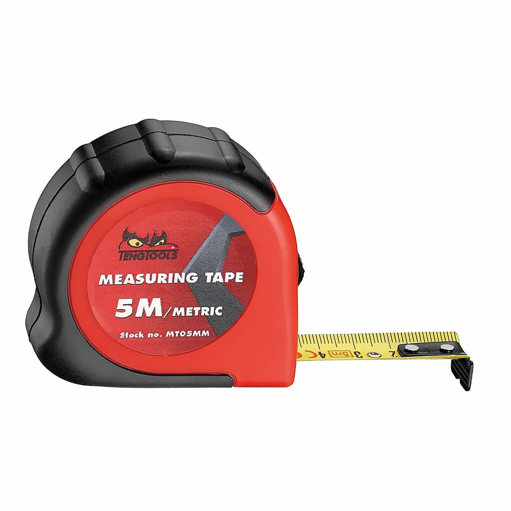 Teng Tools metric measuring tape, 3, 5 and 8 m on a white background